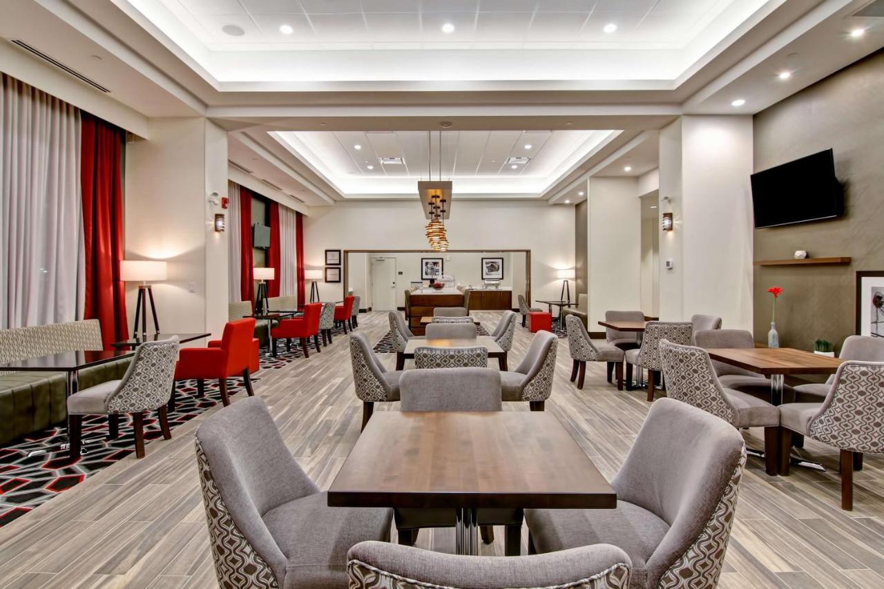 Hampton Inn & Suites By Hilton Grande Prairie Bagian luar foto