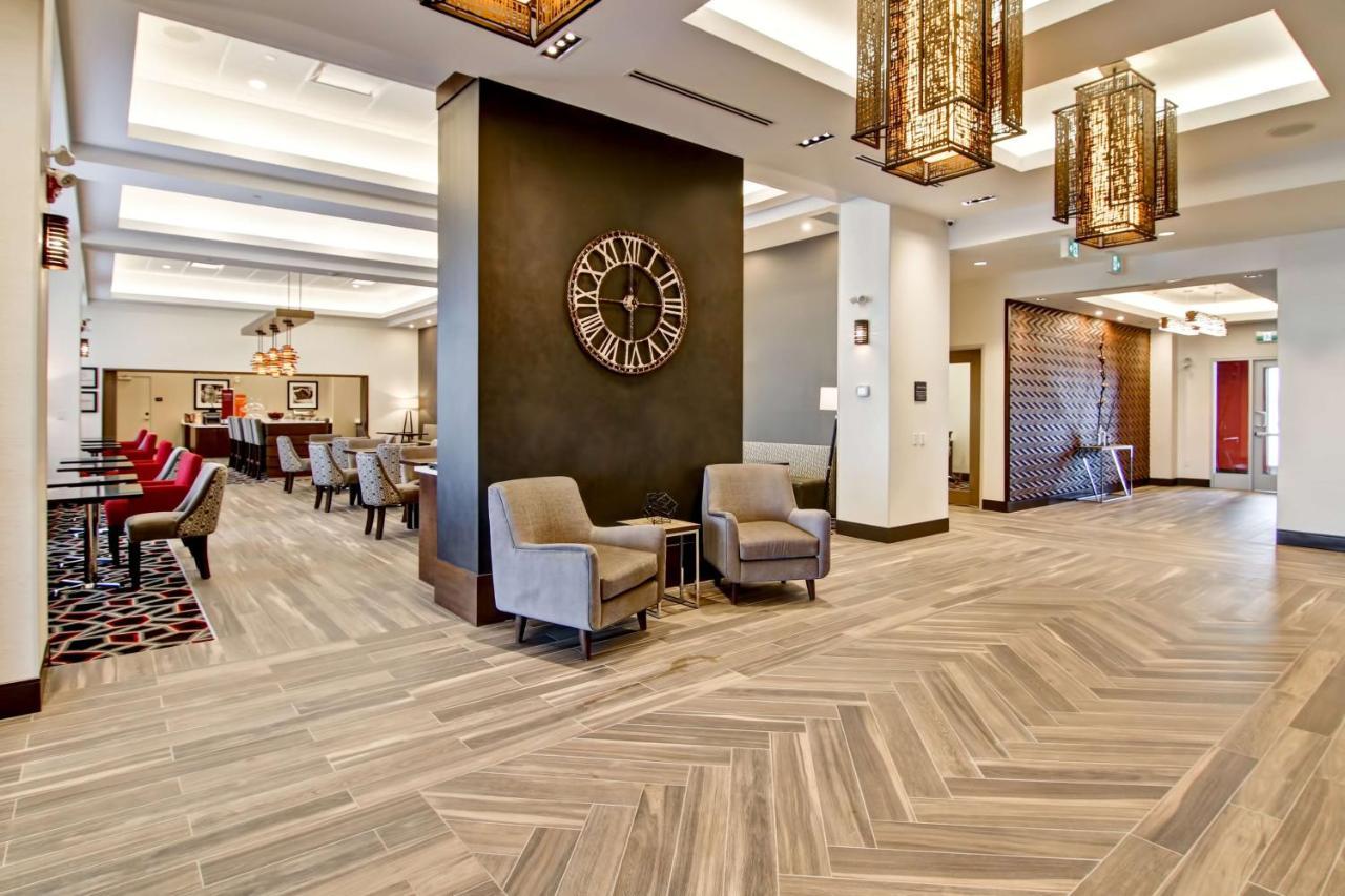 Hampton Inn & Suites By Hilton Grande Prairie Bagian luar foto