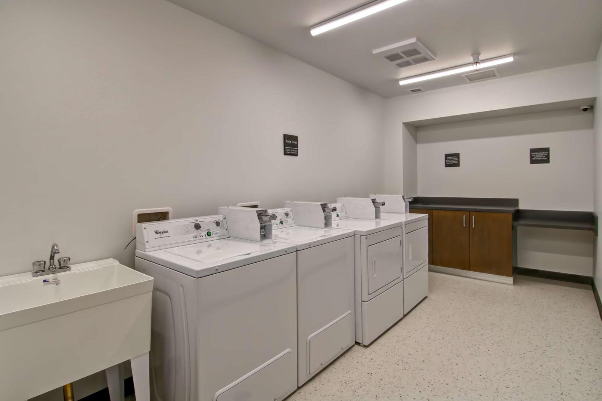 Hampton Inn & Suites By Hilton Grande Prairie Bagian luar foto